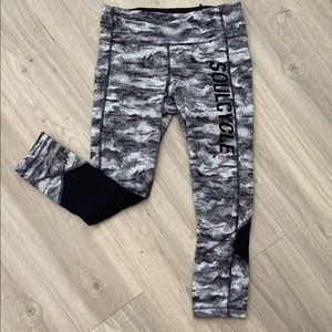 Lululemon Pace Rival running crops